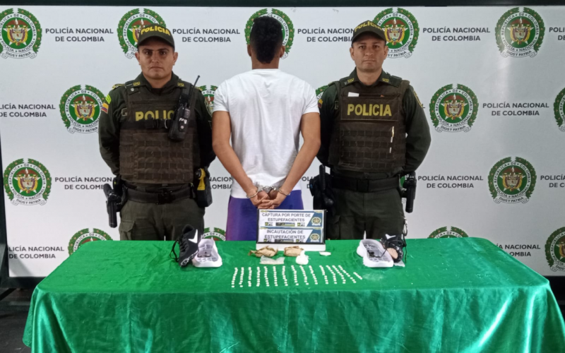 Quería meter droga en unos tenis a la Estación de Girón