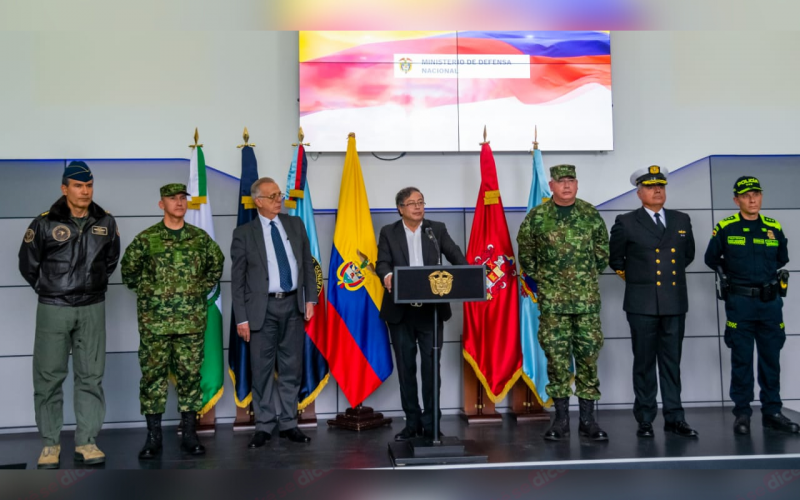 Presidente anuncia su cúpula de Fuerzas Militares y Policía