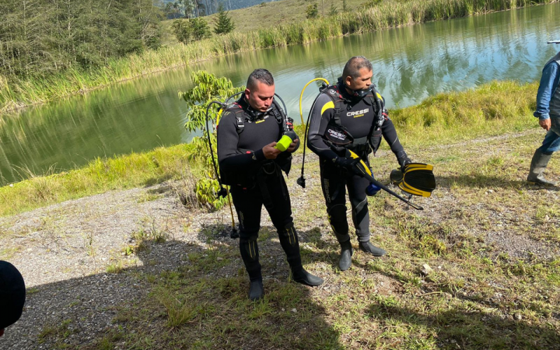 Rescatan cuerpo de joven en laguna de Molagavita