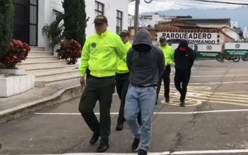 Video: ¡Cayeron tres de la banda de ladrones, faltan dos!