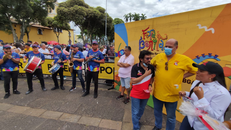 ¡Vaya y coma mute en la plaza Luis Carlos Galán!