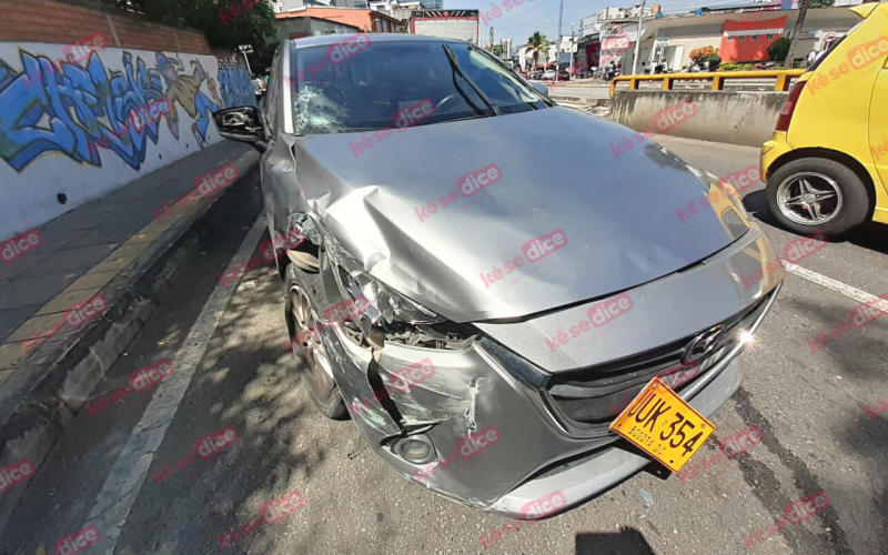 Una mujer y su hija arrolladas por carro fuera de control