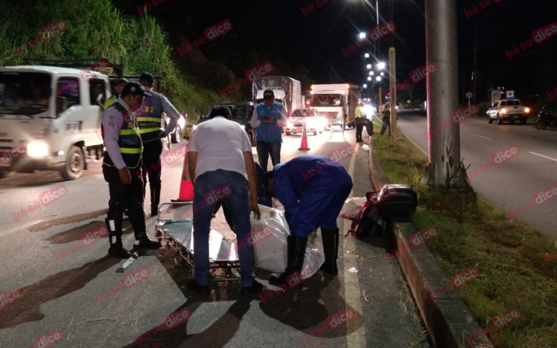 Motorizado falleció cerca al peaje vía Aeropuerto-Girón