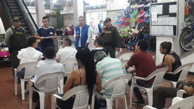 Encuentro comunitario en el Centro de Bucaramanga
