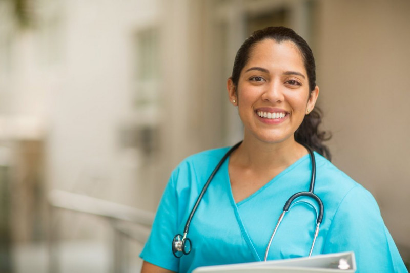 200 vacantes para profesionales de Enfermería en EE.UU.