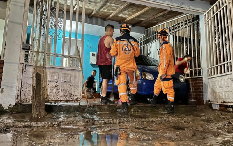 Más de 2.000 familias en Bucaramanga recibirán apoyo económico por lluvias