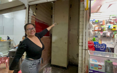 Alcaldía de Bucaramanga entrega nueve locales de Feghali a vendedores informales y emprendedores