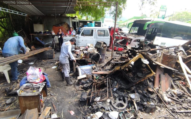 ¿Quién es alias Chirilo? El habitante de calle señalado de provocar el incendio que destruyó un taller en Floridablanca