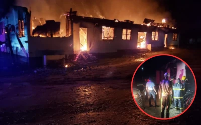 Voraz incendio consumió residencia estudiantil y dejó al menos 20 muertos en Guyana