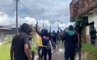 En video: Bandas criminales intimidan y desatan caos en  Buenaventura