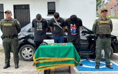 Cae trío armado en cañaveral: operación policial revela historial de delitos