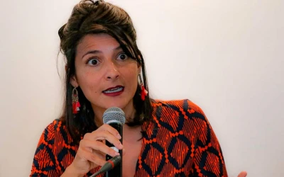 Próxima a la renuncia: Ministra de Minas y Energía de Colombia, Irene Vélez, bajo creciente presión.