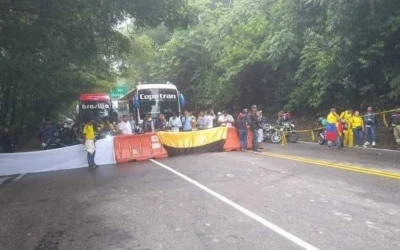 Sin tregua: Bloqueos en La Lizama continúan afectando a barranqueños