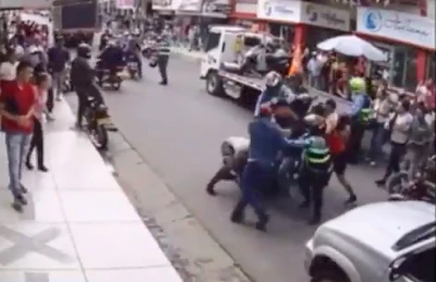 Tensión entre comerciantes y tránsito en Aguachica: Operativos y altercados resuenan en el centro