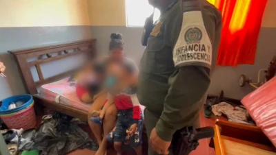 Pareja extranjera en Bucaramanga expone a sus hijos en oscuro mundo del narcotráfico