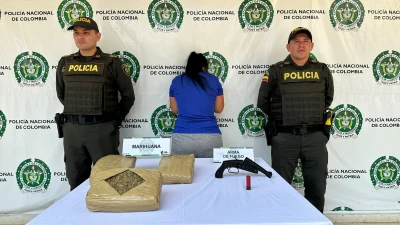 Arrestan a mujer de 51 años con arma y drogas en Bucaramanga