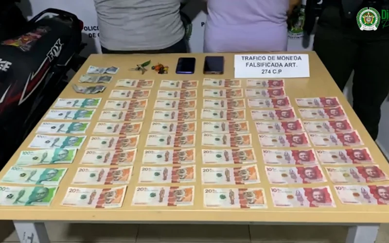 Persecución Policial en Santander Termina con Captura de Distribuidores de Billetes Falsos.