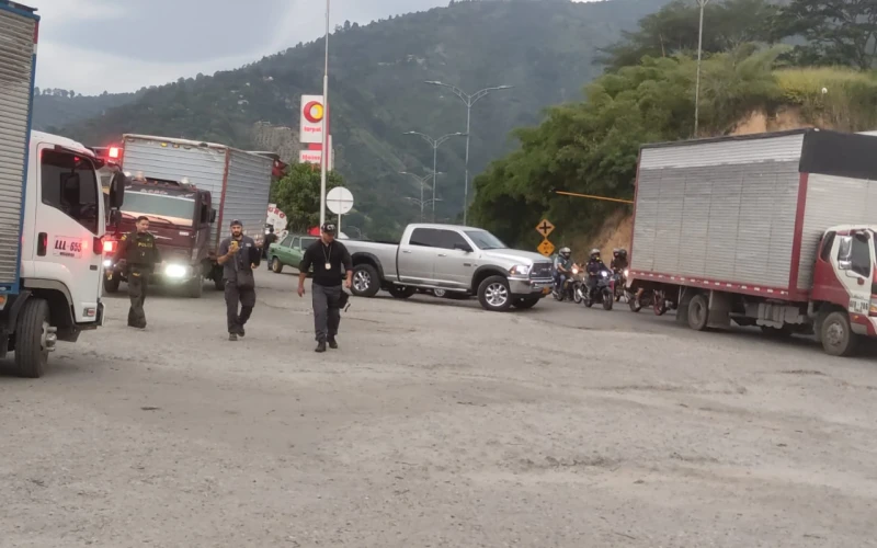 Sicarios asesinan a "El paisa" en la estación de servicio El Molino de Piedecuesta