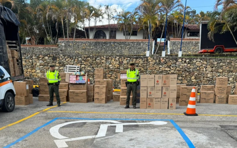 Policía incauta 7,2 toneladas de pólvora ilegal en Santander