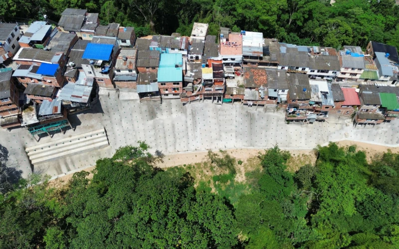 Finalizada obra que estabiliza la escarpa occidental en Bucaramanga