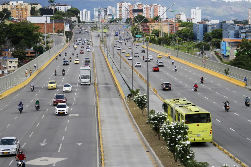 Pico y placa día por medio para foráneos: ¿Solución al caos o golpe al comercio?