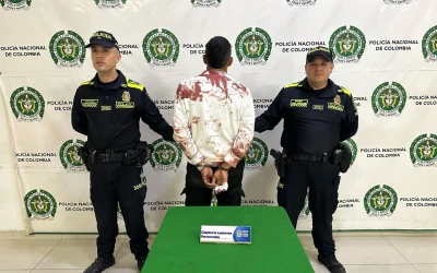 Hombre es capturado tras atacar a su expareja en pleno bus en Bucaramanga