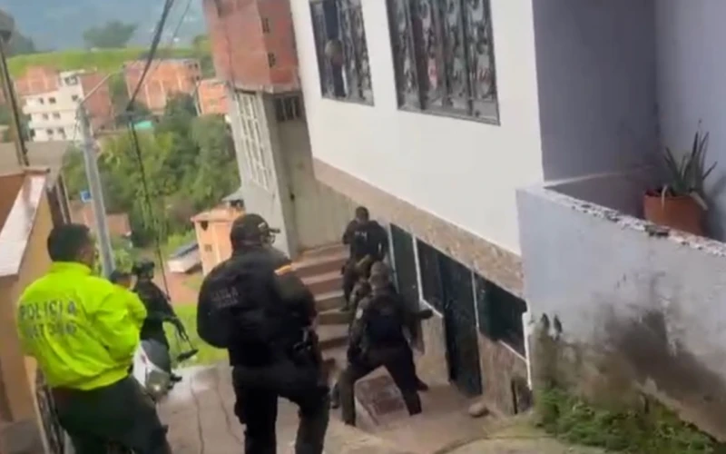 Golpe a “cordillera” en Piedecuesta: capturan alias “Richard” y su sicario.