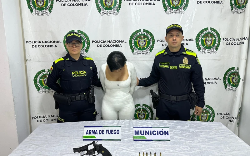 Capturan a mujer armada tras atraco en el parque las Cigarras en Bucaramanga