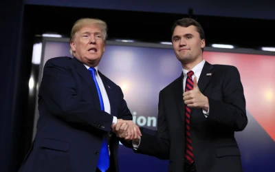 Un disparo silenció a Charlie Kirk en plena charla universitaria