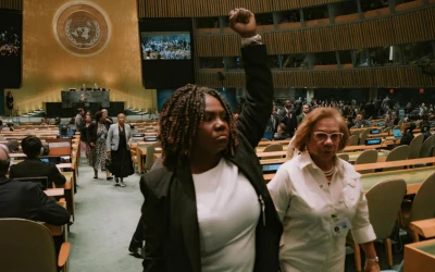 Puño en alto y sala vacía: la protesta de Colombia en la ONU contra Netanyahu