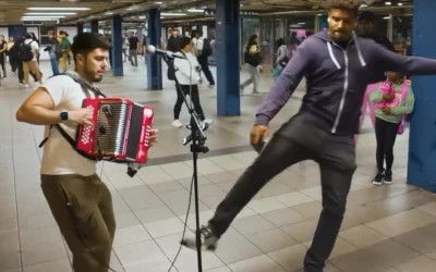 Una patada no pudo apagar su música: el vallenato que hizo llorar al metro de Nueva York
