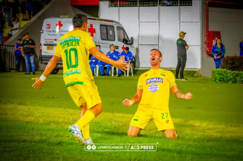 Así logró Bucaramanga el épico triunfo ante Santa Fe con 10 hombres