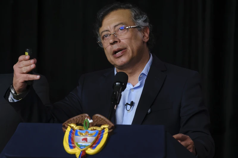 Petro en el ojo del huracán por gasto en un prostíbulo de Lisboa