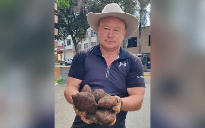 Trochas, papa y berraquera: el viaje incansable de Edgar Castellano