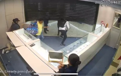 En video: así fue el fallido asalto a la joyería en Cabecera