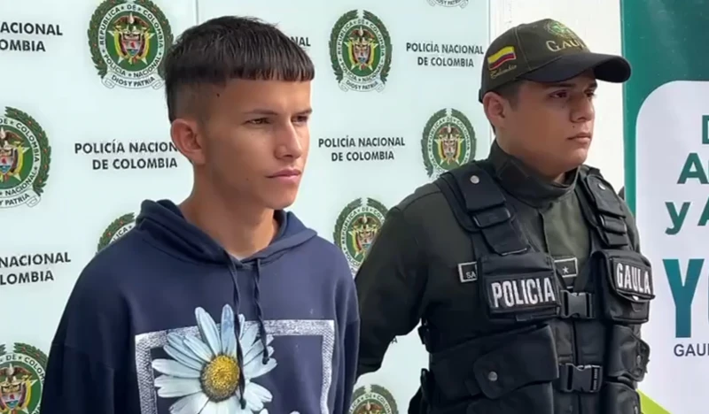 Cayeron dos jóvenes bandidos que extorsionaban a un comerciante, en Santander