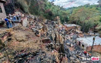 Decenas de familias damnificadas por el incendio hoy esperan una mano solidaria