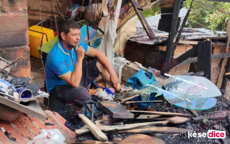 A Ricardo el fuego le quitó su hogar y a sus perritos, pero no su fe