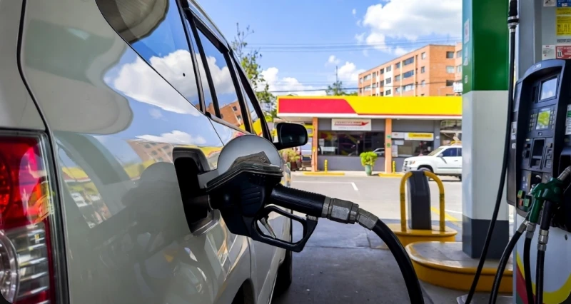 Año nuevo, precios nuevos: gasolina subió 90 pesos en Bucaramanga