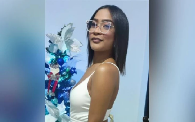 Mujer apareció sin vida en su casa: tenía una herida abierta en el cuello