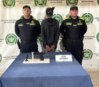 Una mujer extranjera fue capturada en Bucaramanga con una pistola modificada