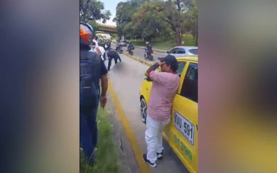 Peatón falleció al ser arrollado por un taxi en la Puerta del Sol, Bucaramanga