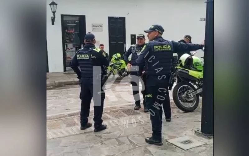 Ladrones se llevaron $25 millones de un banco en pleno centro de Girón