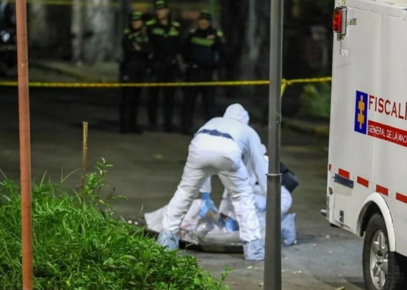 Triste hallazgo: hombre apareció muerto en un andén de Bucaramanga