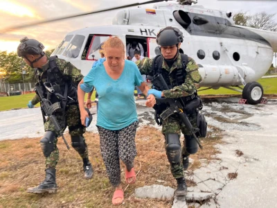 Ejército refuerza atención a damnificados por desbordamiento del río en Lebrija