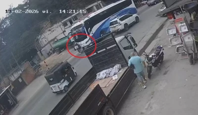 Video: Mujer casi muere arrollada por un bus de Copetran en Lebrija