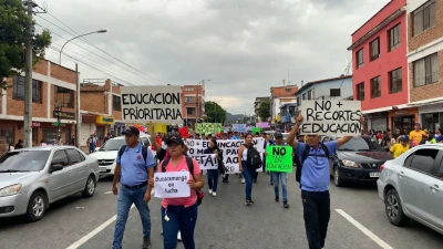 Maestros en Santander anuncian paro de 72 horas por crisis en salud