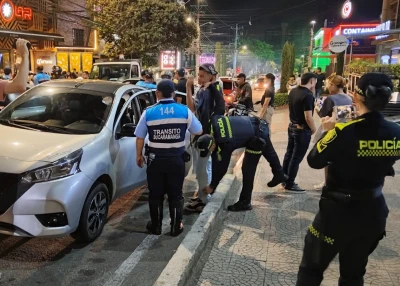 18 vehículos inmovilizados y 33 comparendos dejó operativo en 'Cuadra Play'