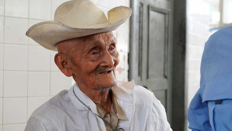 Gobierno entrega $1,3 billones de pesos para casi 3 millones de abuelitos