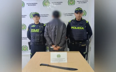 Salió con un machete a sembrar el pánico y terminó tras las rejas, en Santander